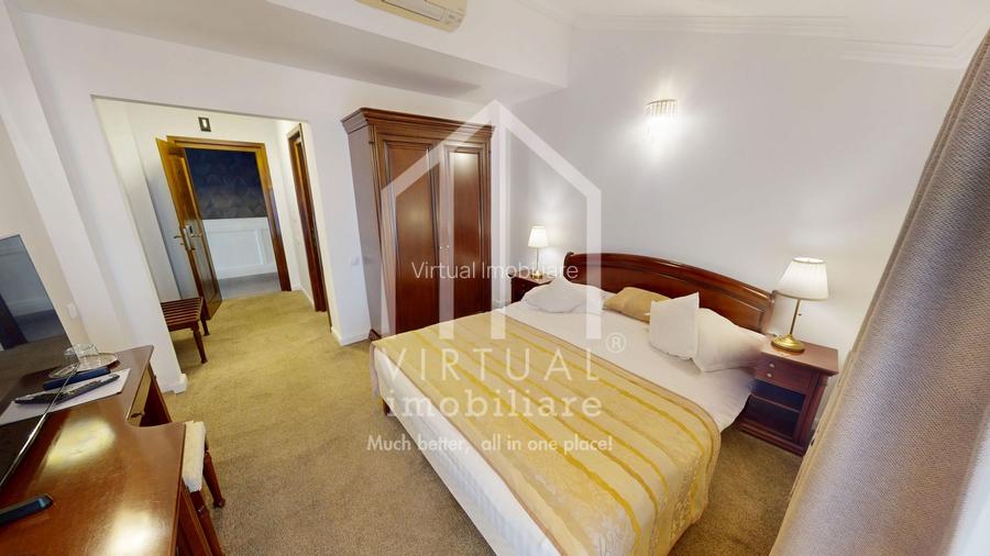 Investitia ideala - Pensiune, zona centrala - 14 camere, 2 apartamente - 18