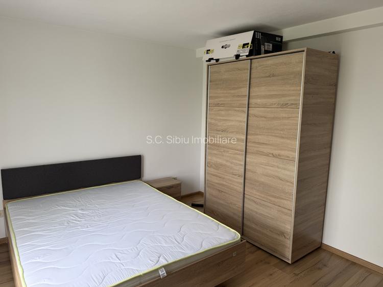 ap 2 camere calea cisnadiei  cu parcare si balcon - 6