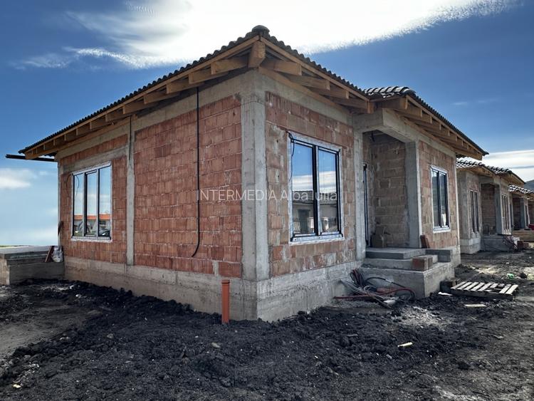 Vanzare Casa Noua 4 camere 2 Bai Terasa S.util 100 mp. Teren 425 mp. Finisata - 6