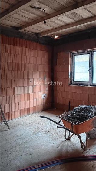 Visan Barnova str asfaltata CASA parter 95mp TEREN 400mp toate utilitatile - 9