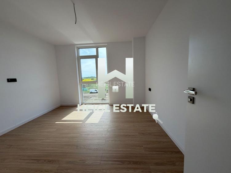 Apartament NOU cu 3 camere si 2 bai in Torontalului COMISION 0 - 8