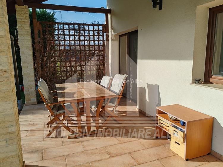 Casa individuala | 1 nivel | 145 mp utili | 784 mp teren | Cetate - 10