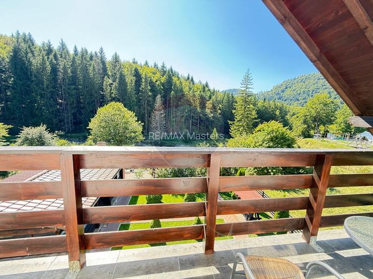 Pensiune cu 14 camere de vânzare Bucovina lângă pârtia Pojorata Malini - 7