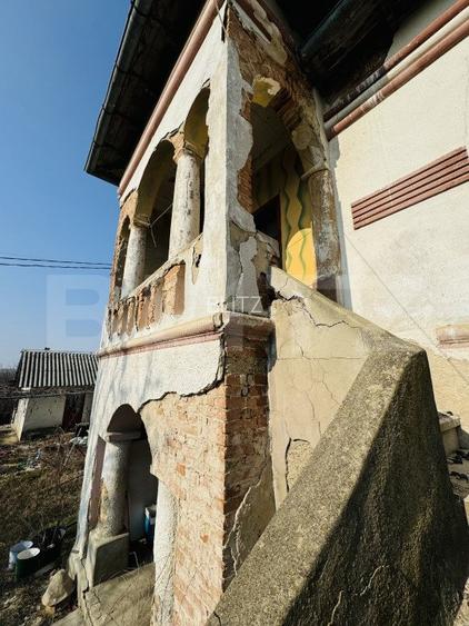 Conac cu teren intravilan 8759 mp, priveliste panoramica, Ciutura - 4