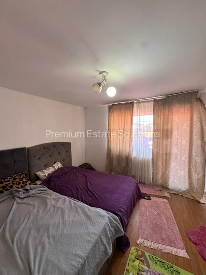 Casa de vanzare in Chiajna - 2 corpuri locuibile + spatiu comercial - 4