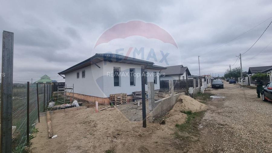 DE VANZARE - Casa 4 camere in Câmpia Vlăsiei/Dârza - 2