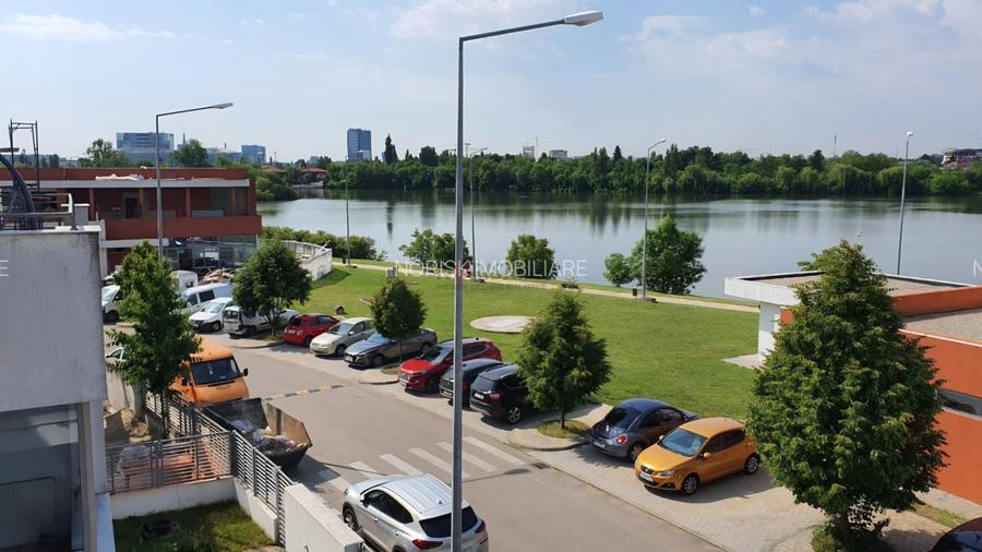 Elite Lakefront Villa – Greenlake - 3