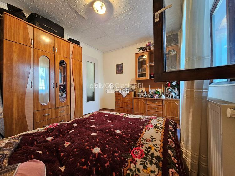 Casă eficientă energetic, cu panouri solare, într-o zonă liniștită – Sacueni, ie - 15