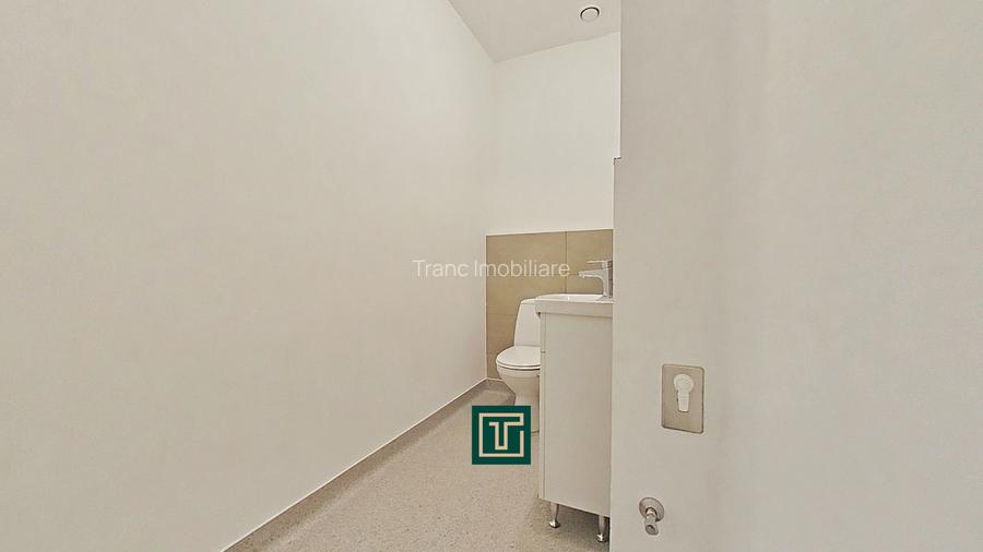 Spațiu comercial de închiriat, renovat recent – zonă centrală, lângă Piața Mică, - 11