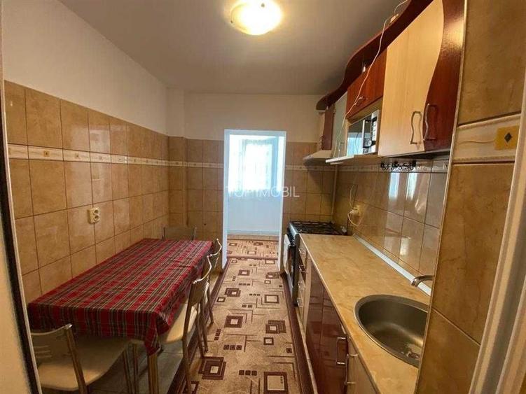 Etaj 2 - Galata, 2 camere decomandat, mobilat utilat, liber - 5