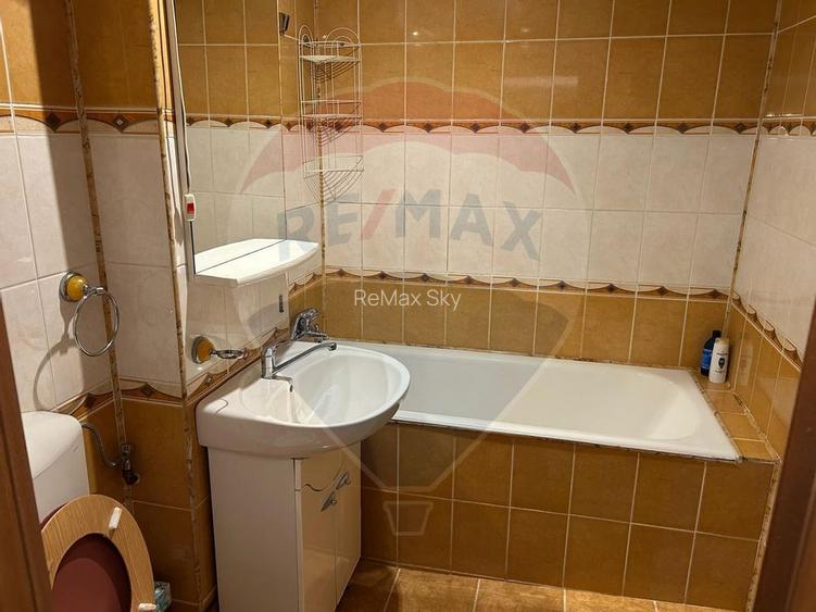 Apartament cu 3 camere decomandate de inchiriat pe Calea Floresti - 8