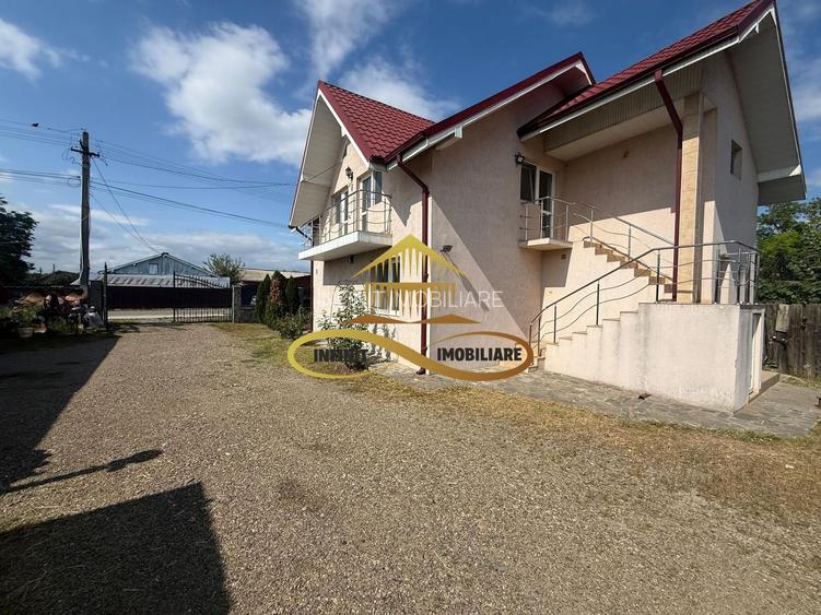 Casa de vanzare in Bacau Saucesti spatioasă cu etaj separat - 12