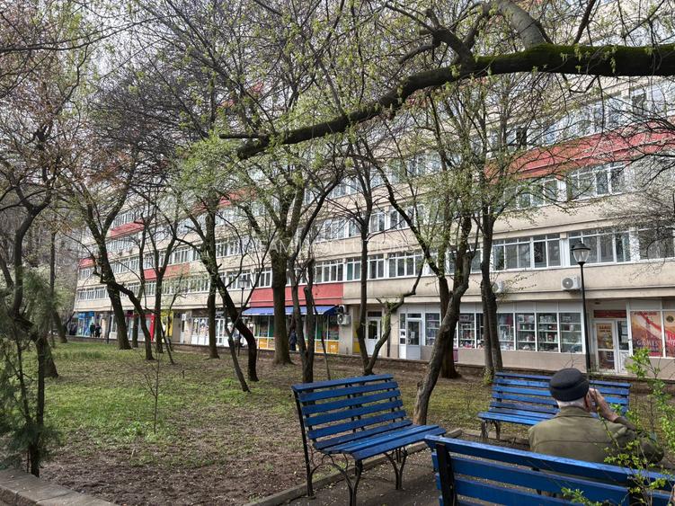 Apartament 3 camere de vanzare decomandat – Str. Uioara nr. 3 - 11