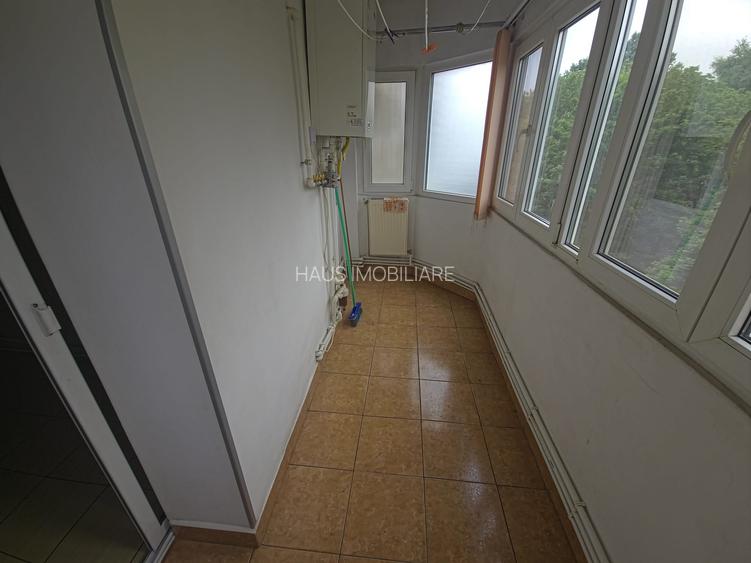 Tomis II apartament 2 camere decomandat gol centrala gaze - 8