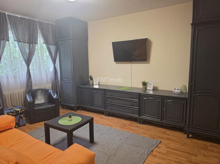 Apartament 2 camere Parc Moghioros | Centrala | Decomandat | Bucatarie inchisa - 2