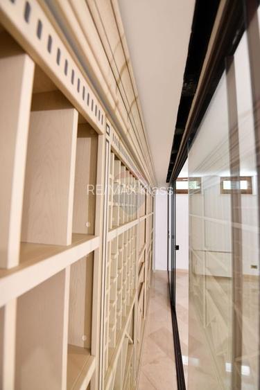 Eleganta arhitecturala si rafinament contemporan in zona Cotroceni - 24