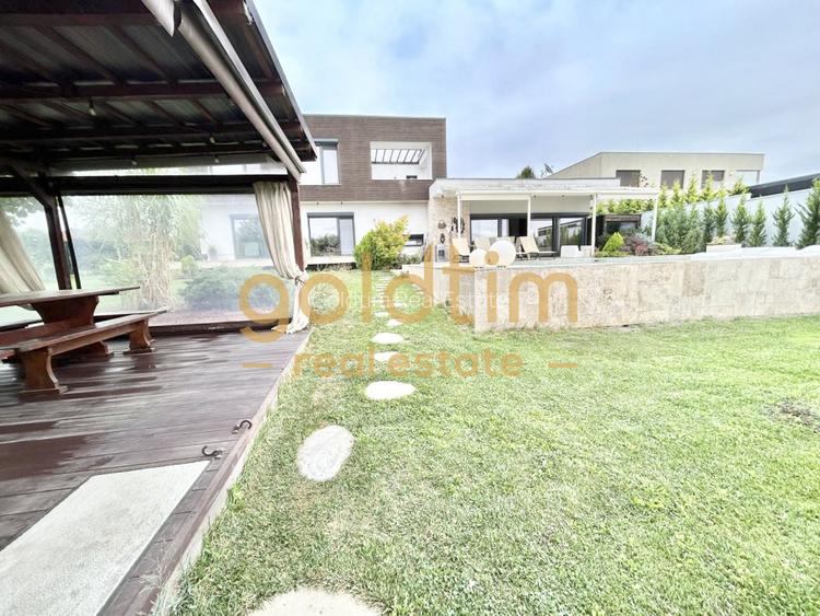 VILA SUPERBA/MOBILATA/UTILATA/PISCINA/CURTE 3000 MP/IESIRE LA LAC - 35