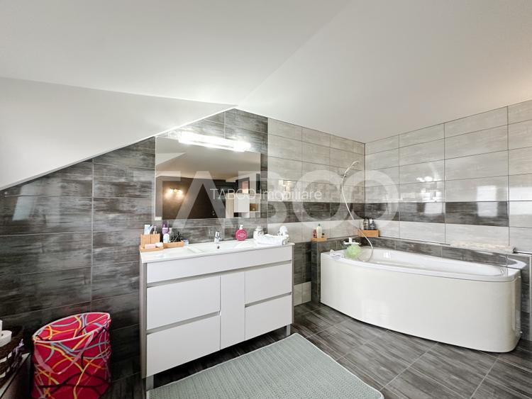 De vanzare casa individuala stil mediteranian curte 704 mp  Borhanci - 23