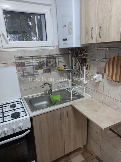 Garsoniera Piata Muncii, 5 minute de metrou, CENTRALA,mobilata si utilata modern - 14