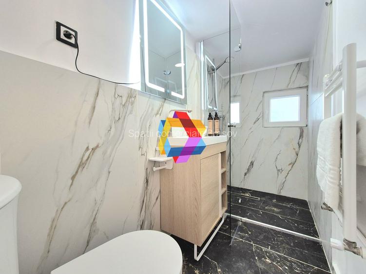 Casa de vânzare zona Centrală - 225 mp - 21