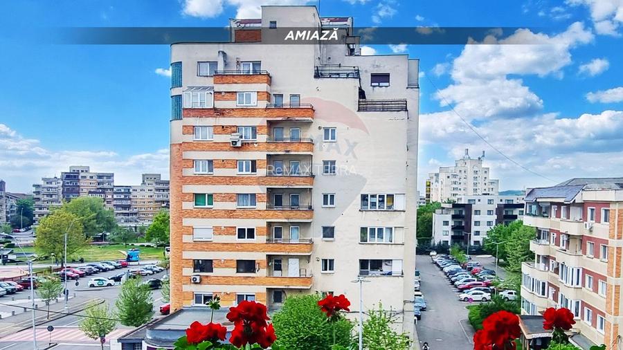 ULTRACENTRAL  DE VANZARE Apartament cu 3 camere - 8