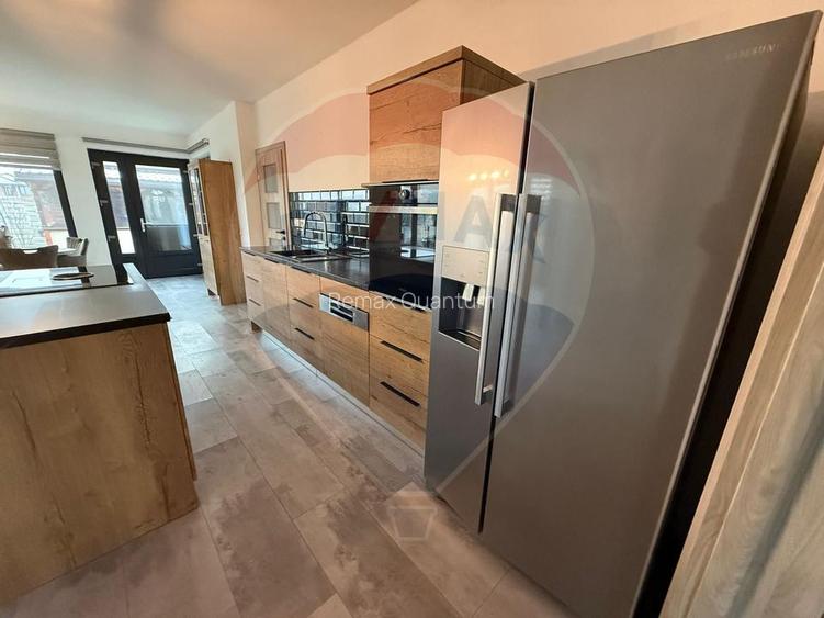 De vânzare casǎ 5 camere Grigorescu 2 - 13