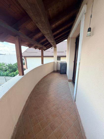Casa P+1+M+gara, 285 mp, 600 mp teren, zona Bordei