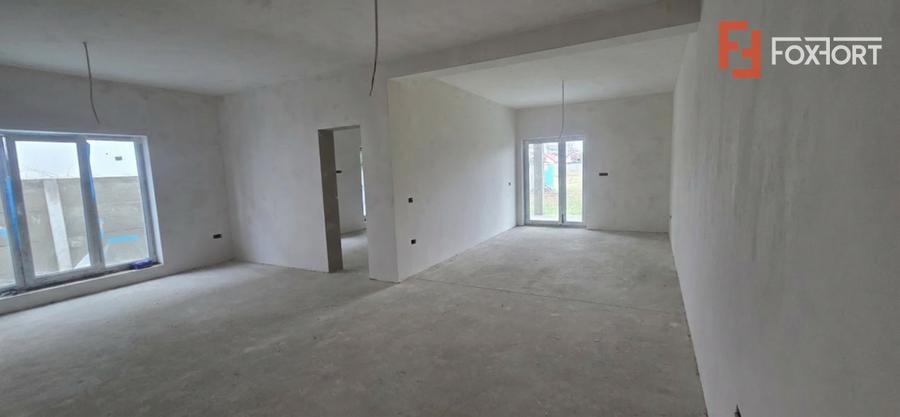 Duplex spatios cu teren de 442 mp, toate utilitatile - Giroc