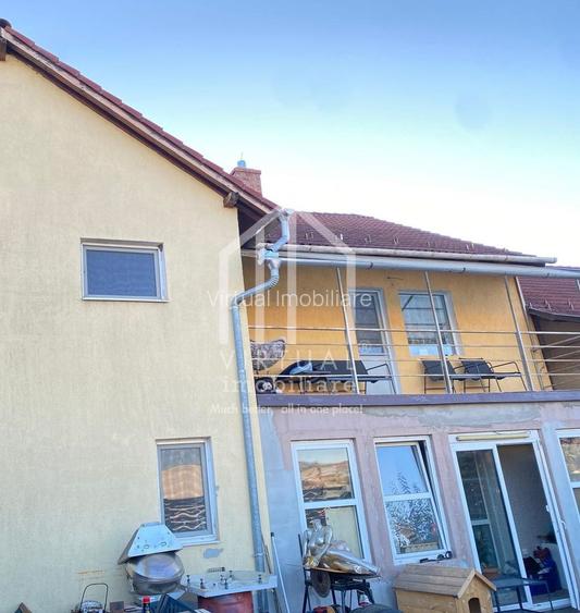 Casa de vanzare in Sibiu, cu 4 camere si curte de 150 mp - 2