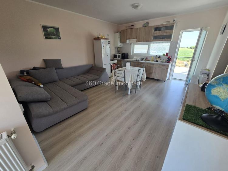 Duplex pe parter Bucovat la asfalt - 2