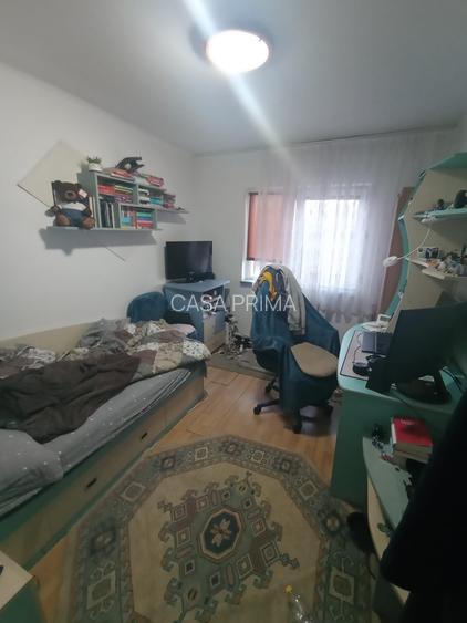 Apartament 3 camere DECOMANDAT, Nicolina 2, etaj 2, suprafata generoasa! - 4