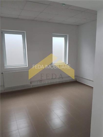 De vanzare doua hale pe un teren imprejmuit 9000 mp zona Gai - 4