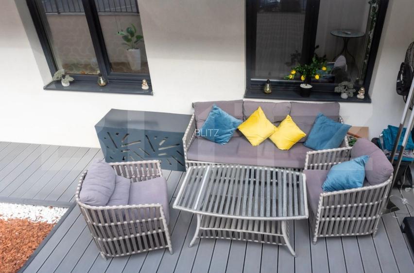 Apartament cu 3 camere, 60 mp, cu terasa de 37 mp si parcare, in zona Vivo - 3