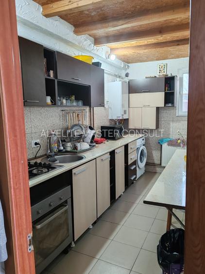 Casa parter+mansarda si teren in Lipovat, Vaslui - 9