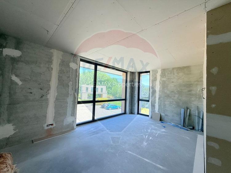 Vilă modernă de vânzare | 5 camere | Dumbrava Vlăsiei | Teren 750 mp - 15