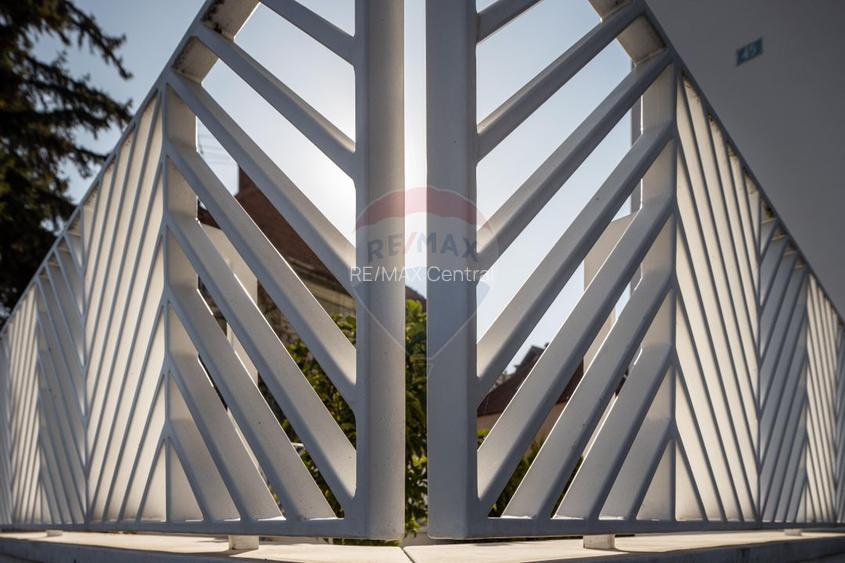 Arhitectură interbelică reinterpretată contemporan - 35