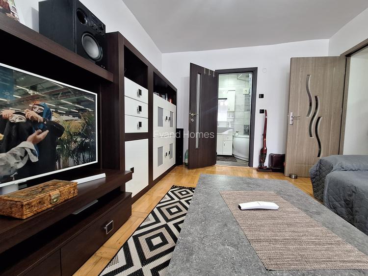 Apartament cu 2 camere renovat, mobilat si utilat - etaj 1-zona Blascovici - 2