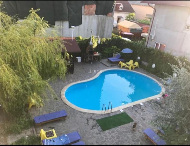 Apartament de vanzare cu vedere la piscina - 8