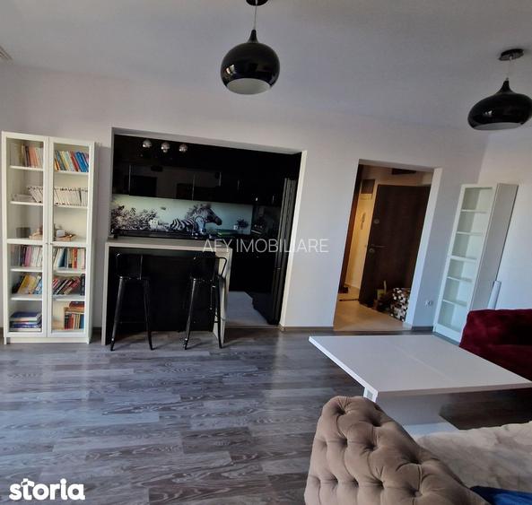 Proprietar, inchiriez apartament cu 3 camere, Bloc 2017, 2xbai, AC - 7