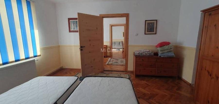 Casa cu suprafata de 140mp si teren 542mp,centrul localitatii Cristian - 3