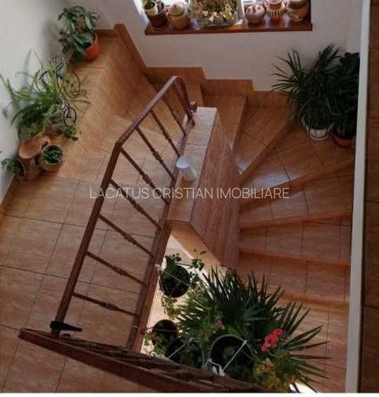 VILA SUPERBA D+P+E ZONA KM 4-5 - 2