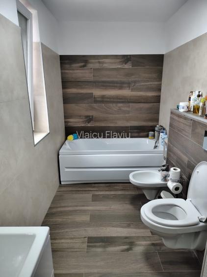 Duplex separat prin camera tehnica - 14