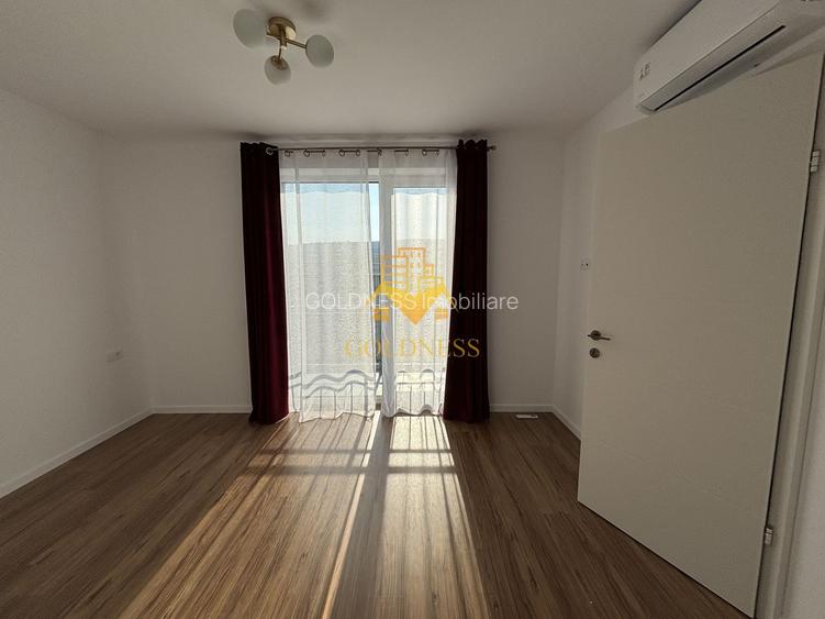 Duplex lux, de închiriat, 5 camere, parcare, curte, terasă,220mp teren - 8