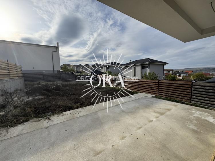 CASĂ INDIVIDUALĂ 4 CAMERE | DE VANZARE | DEZMIR | 120MP | DEMISOL / GARAJ 65MP - 2