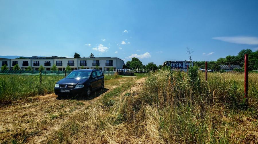 BARTOLOMEU,intravilan,intre case,suprafata de 774 mp,constructii P+2 - 5