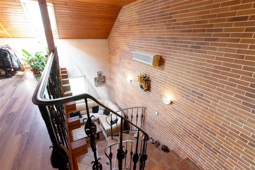 RECO Casa dubla cu teren generos - 31