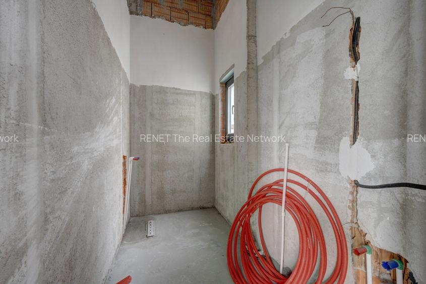 Casa se preda finisata - 4 bai -3 dormitoare - curte - parcare - metrou Păcii - 11