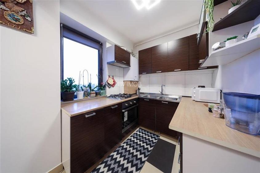 Vanzare apartament 3 camere Ghimbav,, bloc 2010, parcare subterana - 4