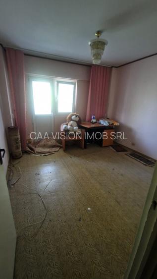 Apartament de 3 camere de vânzare - 6