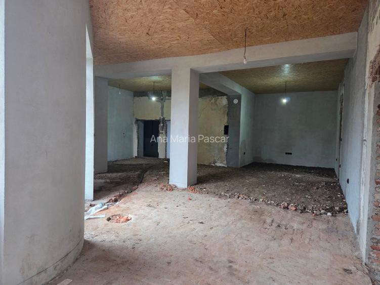 Casa cu teren spatios  - 2